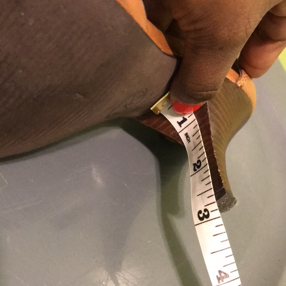 Michael Kors heels - Picture 10 of 13